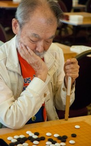 2016.07.18_Japanese-man-with-fan-and-board
