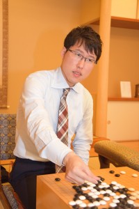 2016.08.18_Iyama wins Gosei